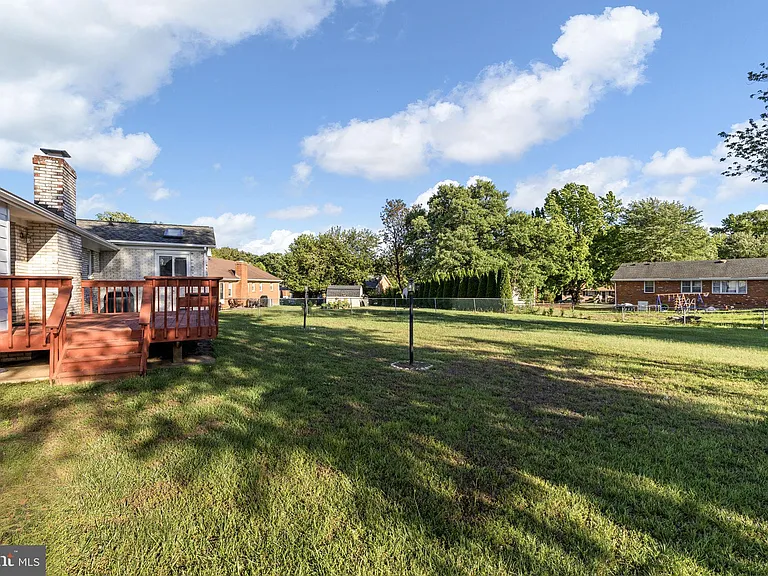 308 Butternut Dr — Photo 26