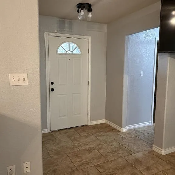 484 Cordova Ter — Photo 21