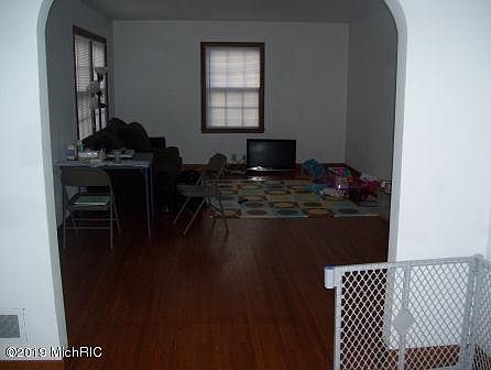 5th image of 517 Donna Dr