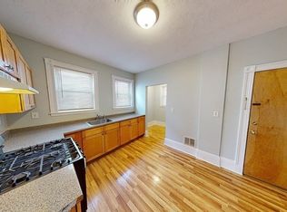 56 Ridgewood St FLOOR 2, Dorchester, MA 02122