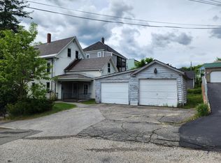 15 Main St, Jay, ME 04239