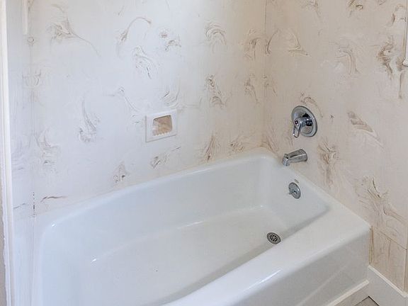 5th image of 600 S Idaho St #5351398F