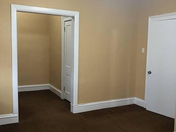 3rd image of 2511 126th St Floor 2