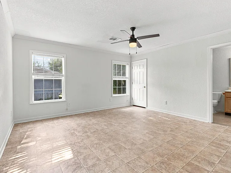 114 Cedar St #6 — Photo 23