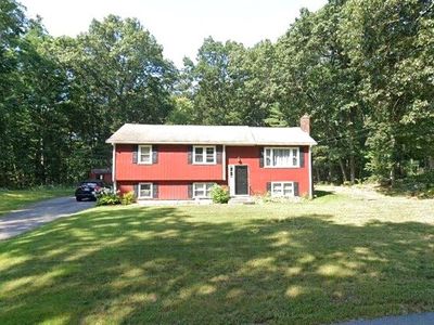 590 Flat Hill Rd, Lunenburg, MA, 01462