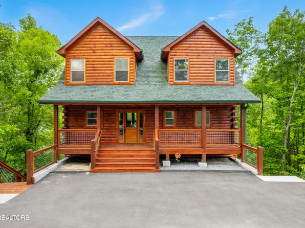 1611 White Halo Ct, Sevierville, TN 37876