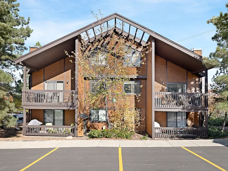 2025 Canyons Resort Dr #V7 — Photo 20
