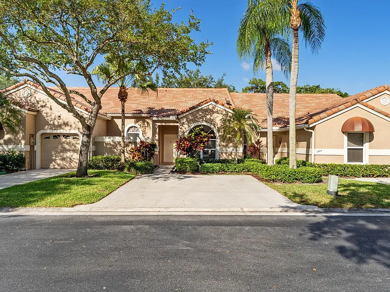 1903 Rosewood Way — Photo 29