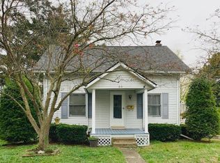 86 S Chestnut St, Fredericktown, OH 43019