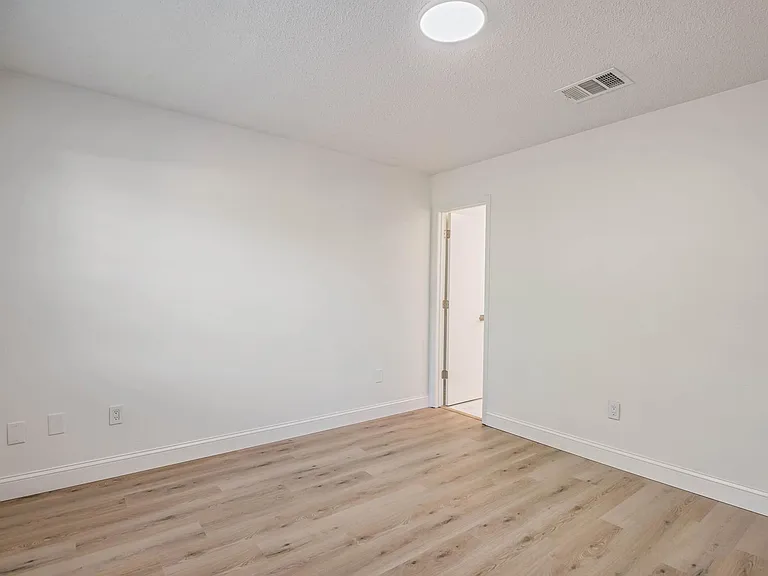 2861 Detached Cir SE — Photo 18