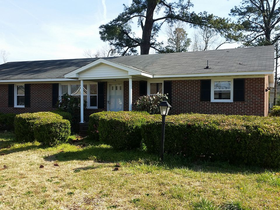 1st image of 114 Beechwood Dr #A