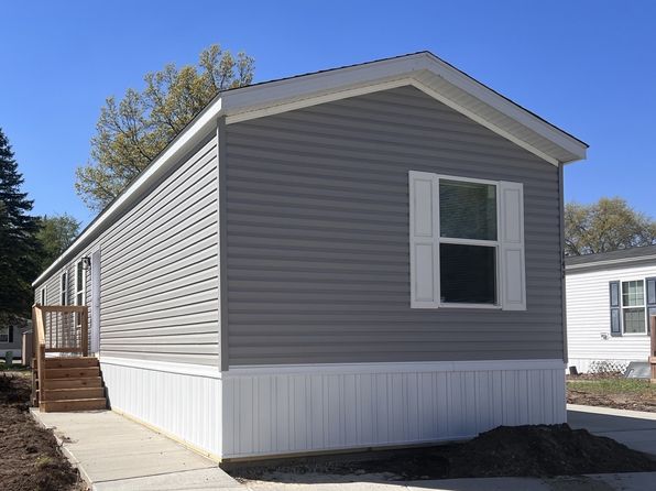 142 E Daisy Ln #142, Holland, OH 43528