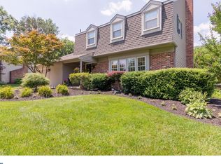 894 Doncaster Dr, West Deptford, NJ 08066