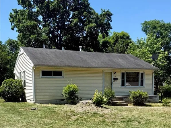 2137 Roger St, Burlington, NC 27217