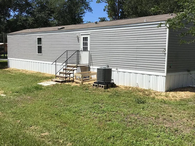 315 Juniper Dr — Photo 3