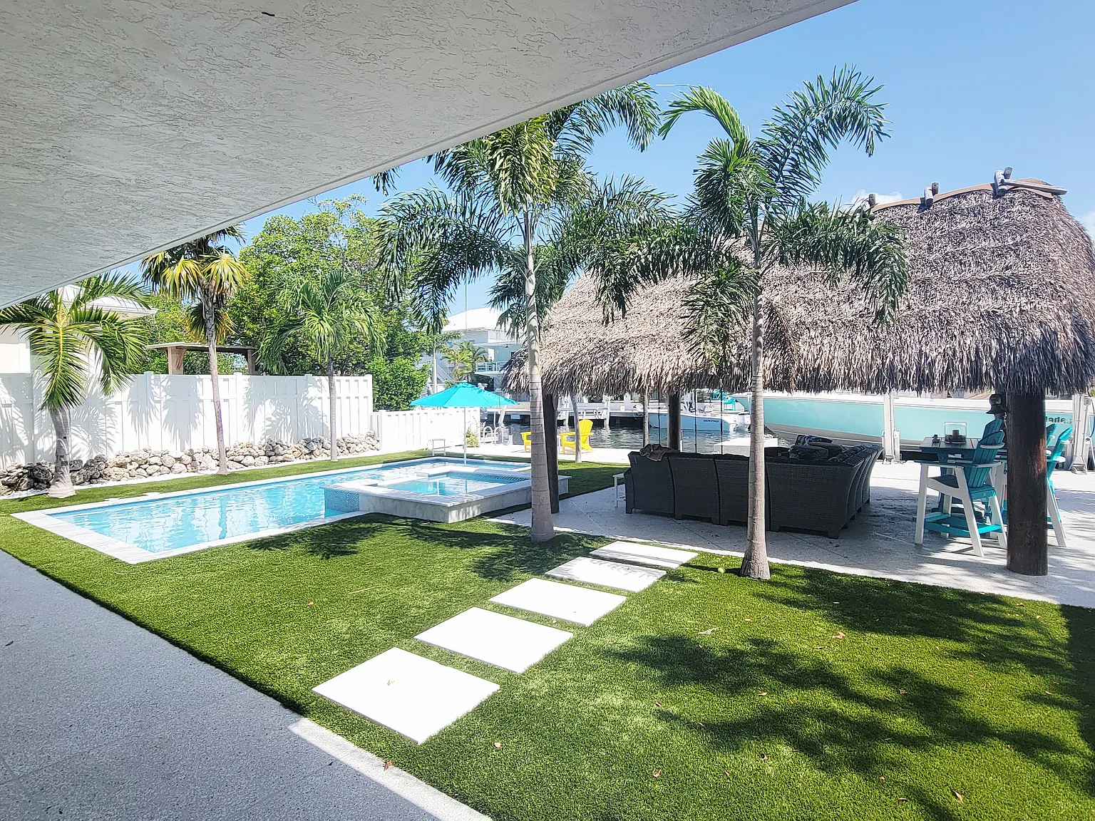 N Coconut Palm Blvd, Tavernier — Photo 4