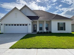 104 Starfall St, Broussard, LA 70518
