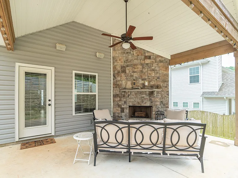 11715 Pepper Ridge Ln — Photo 27