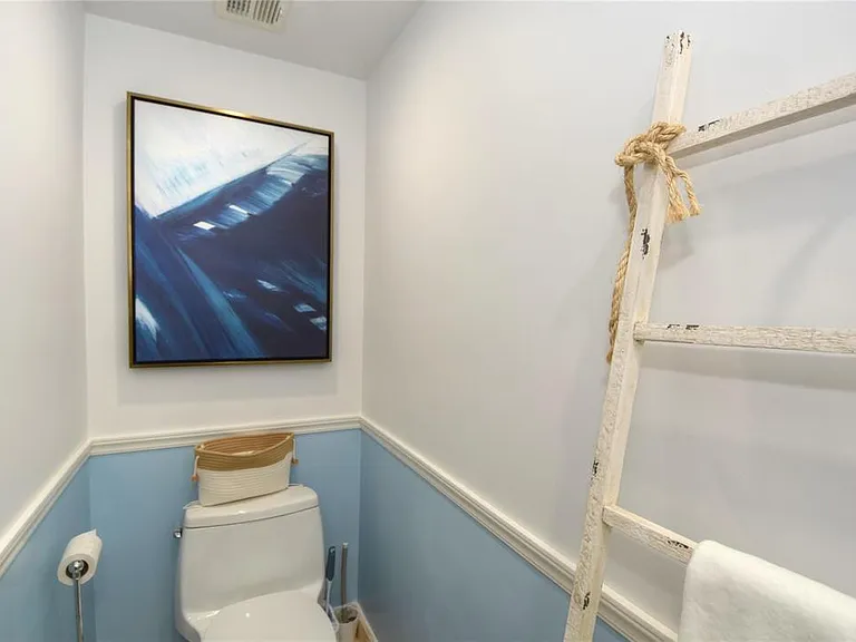 2051 SE 3rd St #503 — Photo 3