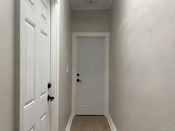 152 Tulip Ave Floor 2, Floral Park, NY 11001