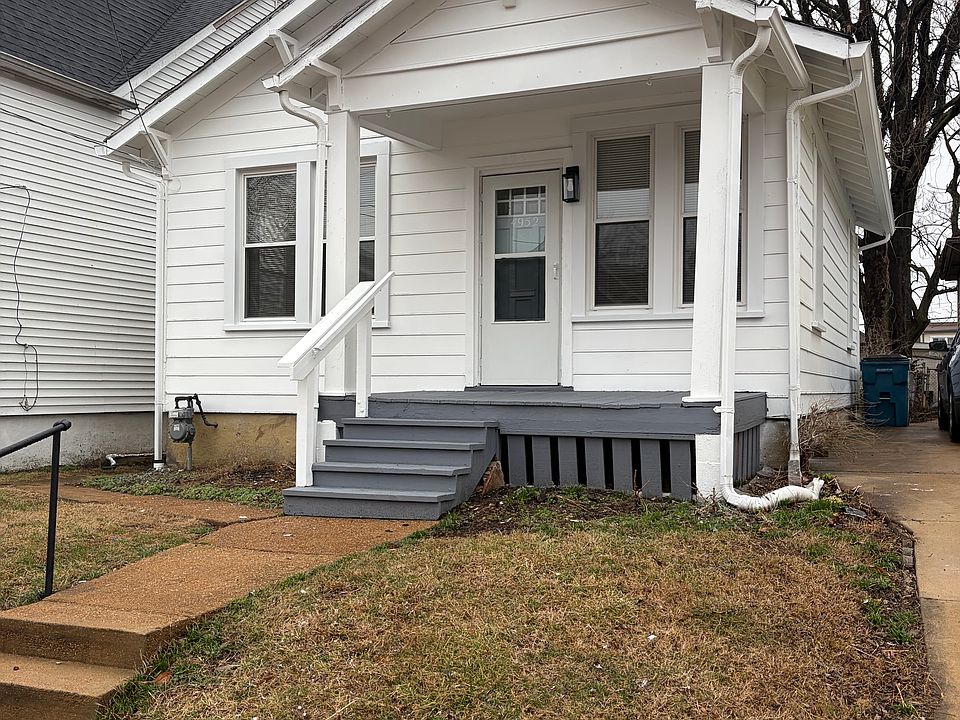 1st image of 4952 Tiemann Ave