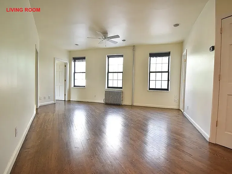27 Saint James Pl #1 — Photo 1