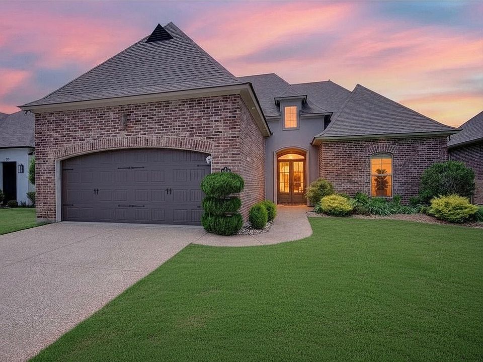 1st image of 430 Stacey Ln