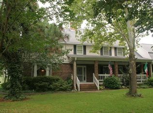 1118 Hermitage Pond Rd, Camden, SC 29020