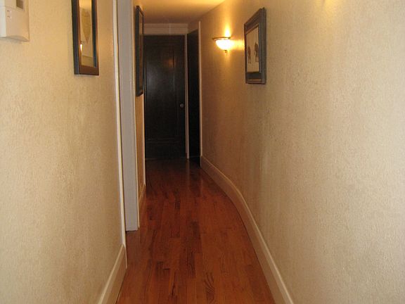 Hallway back to bedrooms