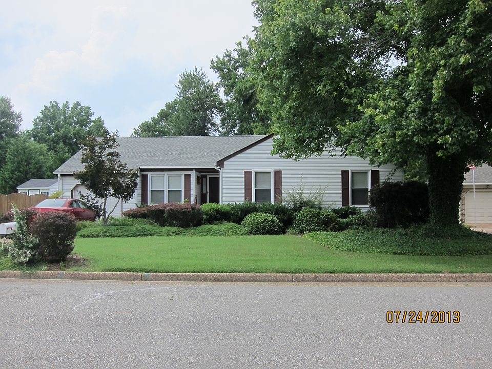 1st image of 32 Padgett Ct