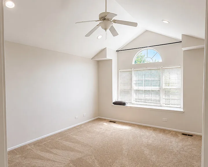 110 Thistle Ct — Photo 6