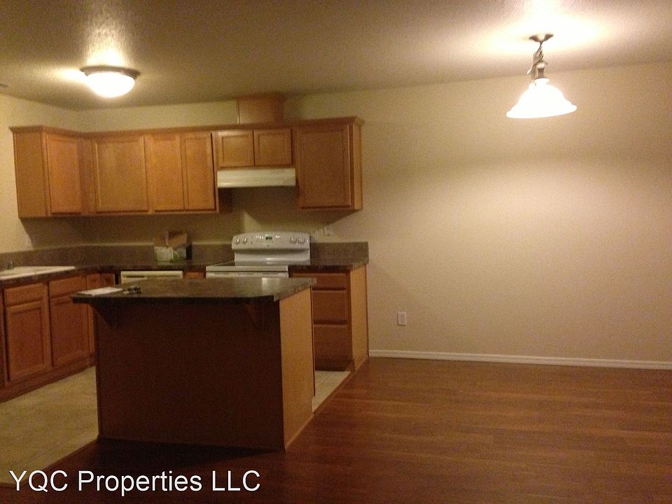 1st image of 2117 E 26th St