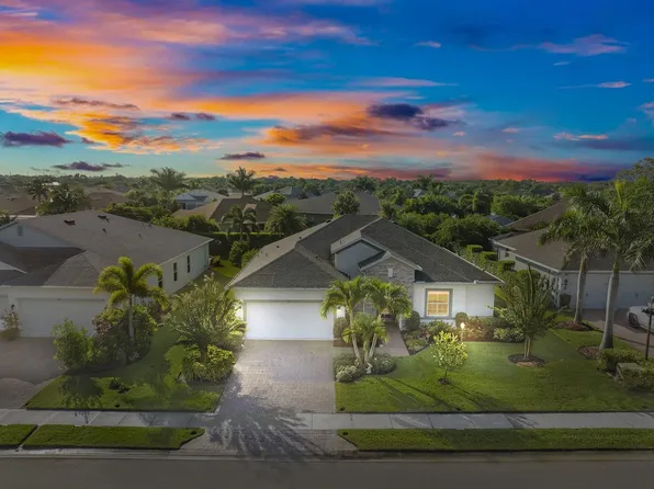 611 Gossamer Wing Way, Sebastian, FL 32958