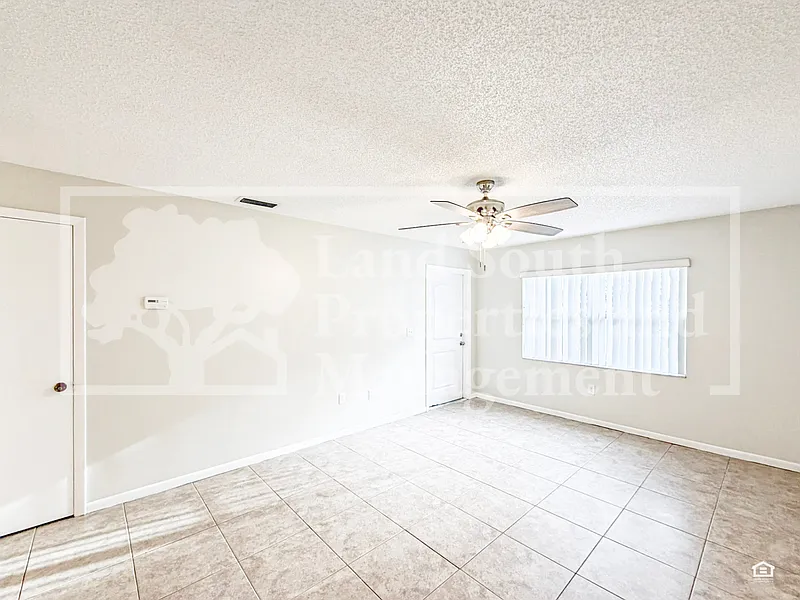 2 bed, 1.0 bath, 905 sqft, $1,325 — Photo 4