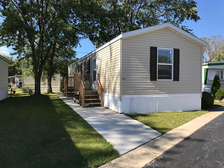 Smith Mobile Home Park — Photo 9