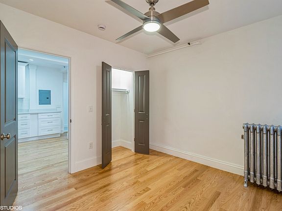 2nd image of 98 Westland Ave #816