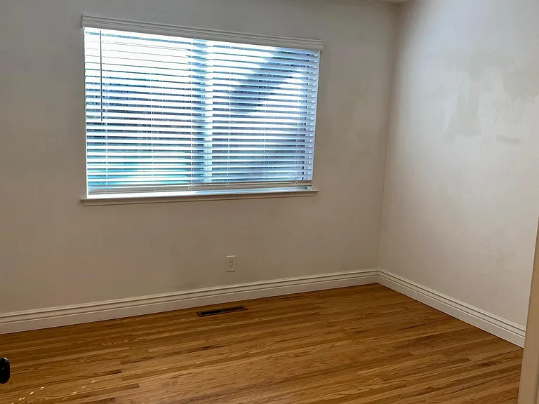 105 Torrey Pine Ct — Photo 7
