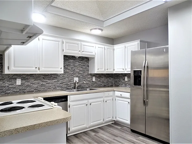 11925 Garden Terrace Dr — Photo 7