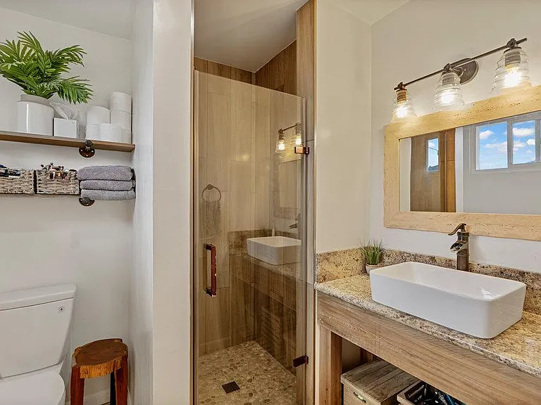 1024 Loring St #15 — Photo 16