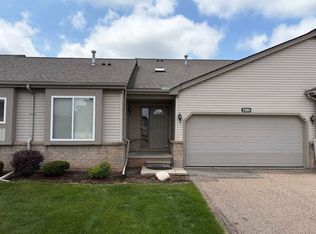 21004 Wilson St, Grand Blanc, MI 48439