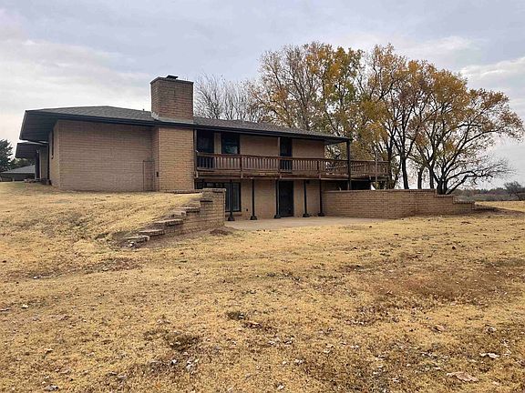 5th image of 4301 Unruh Dr