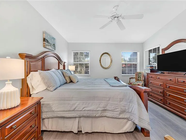 2460 Old Groves Rd #201 — Photo 12