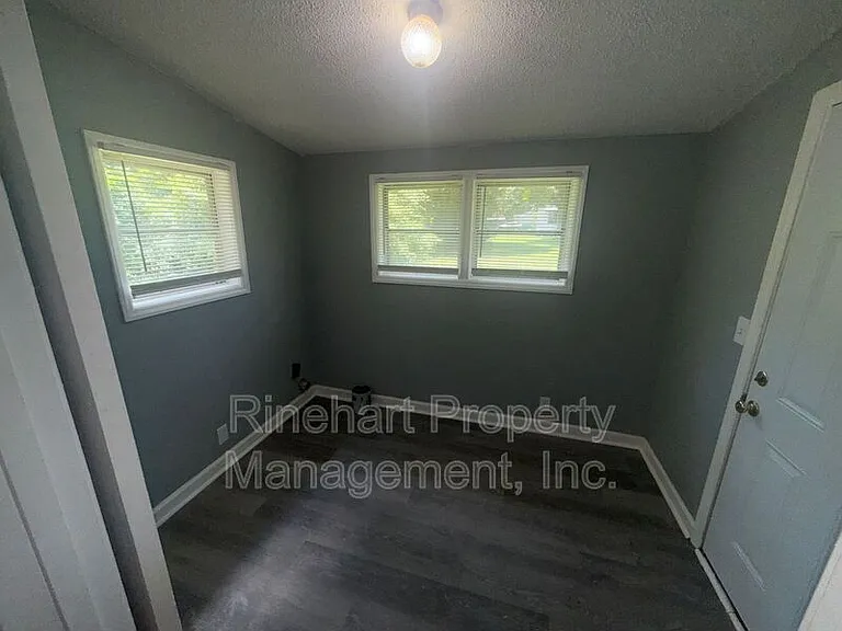 6087 Old York Rd — Photo 6