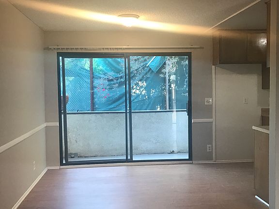 3rd image of 6543 Woodman Ave APT 203