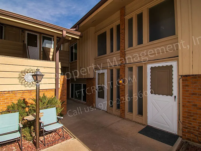2012 W Plum St — Photo 19
