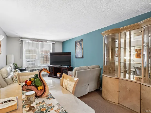 3305 90 Street #2D, Jackson Heights, NY 11372