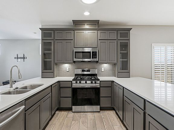 2nd image of 2025 William Caples St