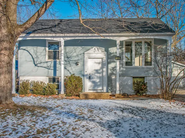 109 N Elm Ln, Glenwood, IL 60425