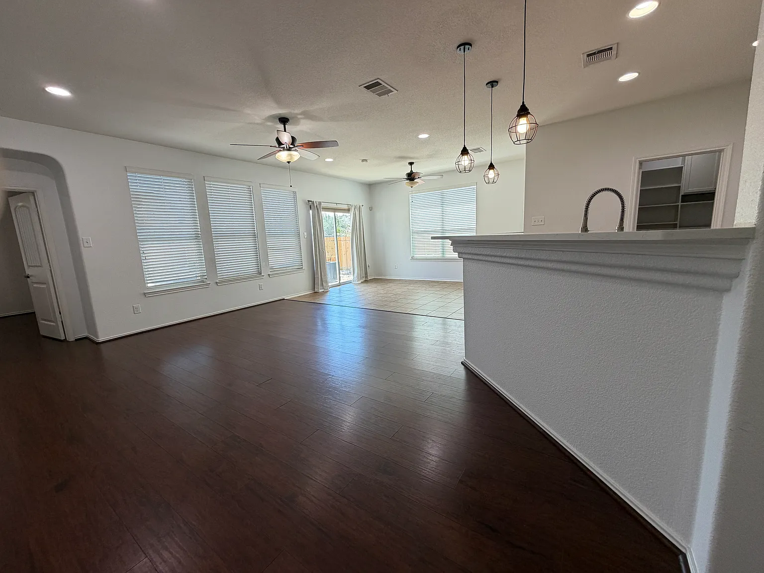 3 bed, 1798 sqft, $2,000 — Photo 2