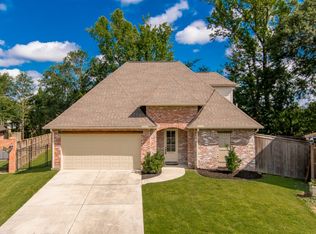 30487 Trace Ln, Walker, LA 70785